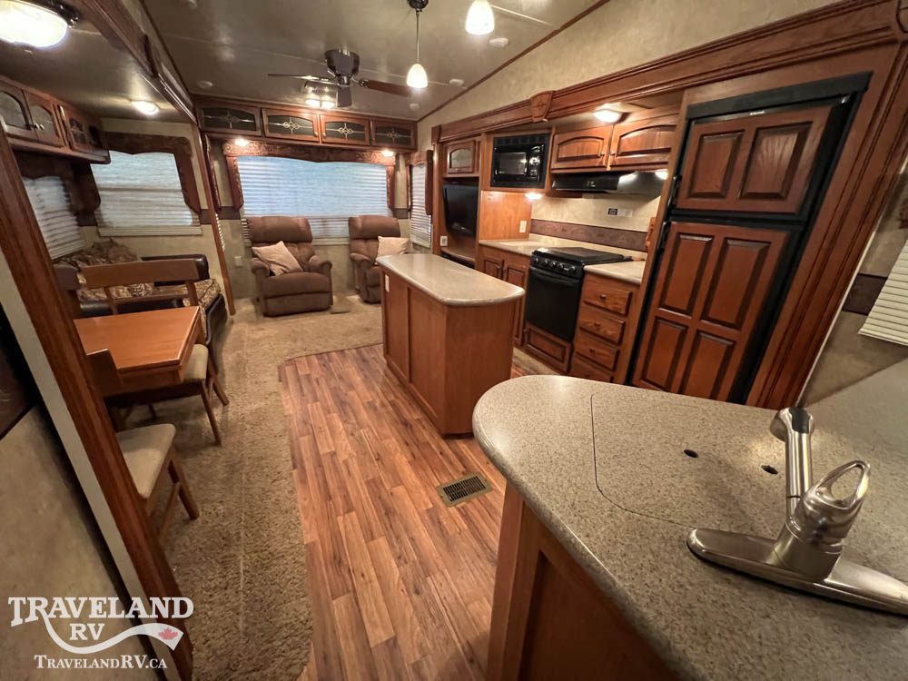 2012 FOREST RIVER SABRE 31CKTS - Image 3