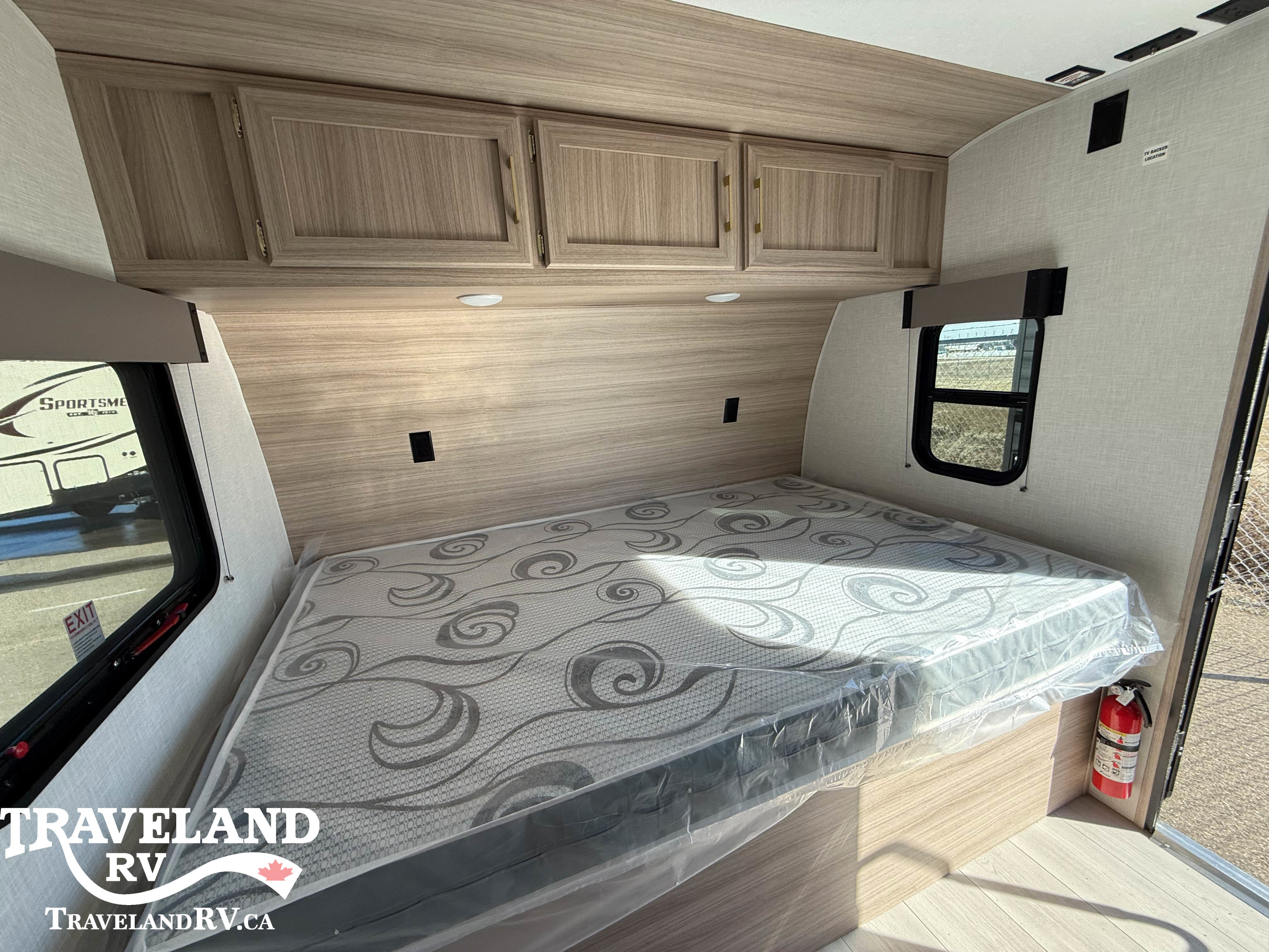2025 KZ RV Sportsmen Classic 180BH - Image 7