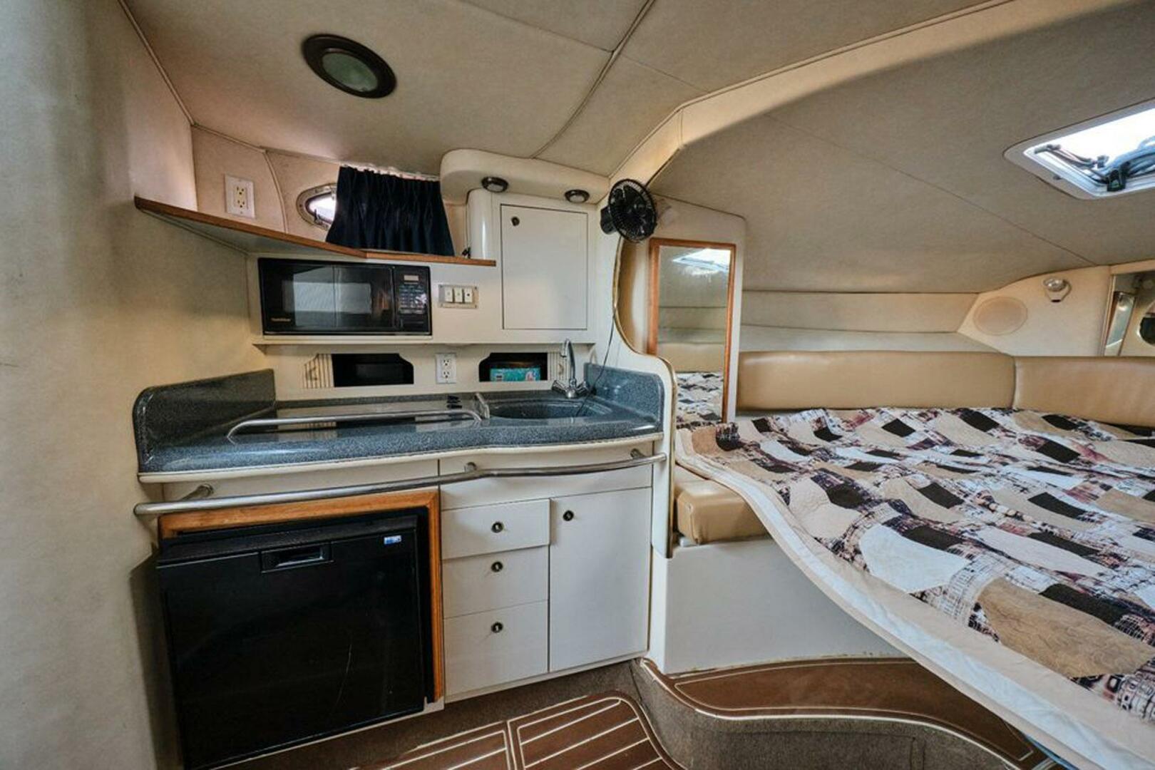 1997 Sea Ray 290 Sundancer - Image 5