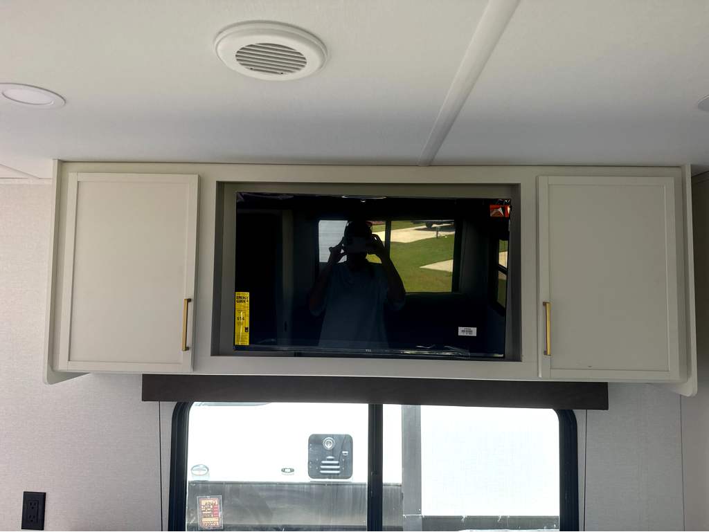2027 GRAND DESIGN TRANSCEND 295QBT - Image 21