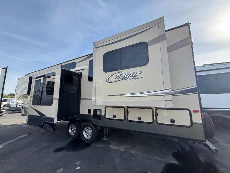 2017 Keystone Cougar 326RDS - Image 2