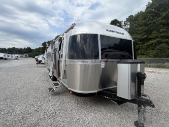 2021 AIRSTREAM CLASSIC 30RB - Image 26