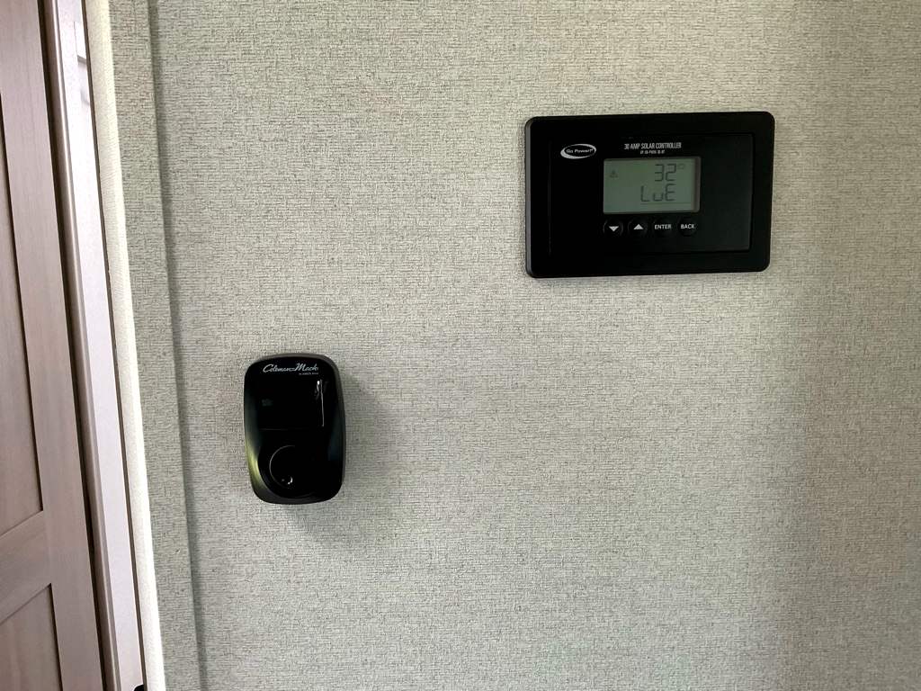 2027 JAYCO Jay Feather 25BH - Image 31