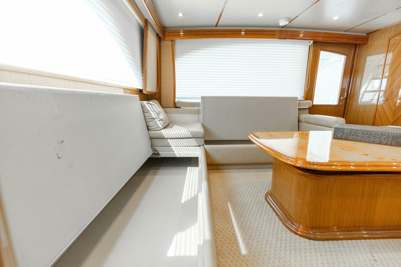 2013 Viking 76 Convertible - Image 12