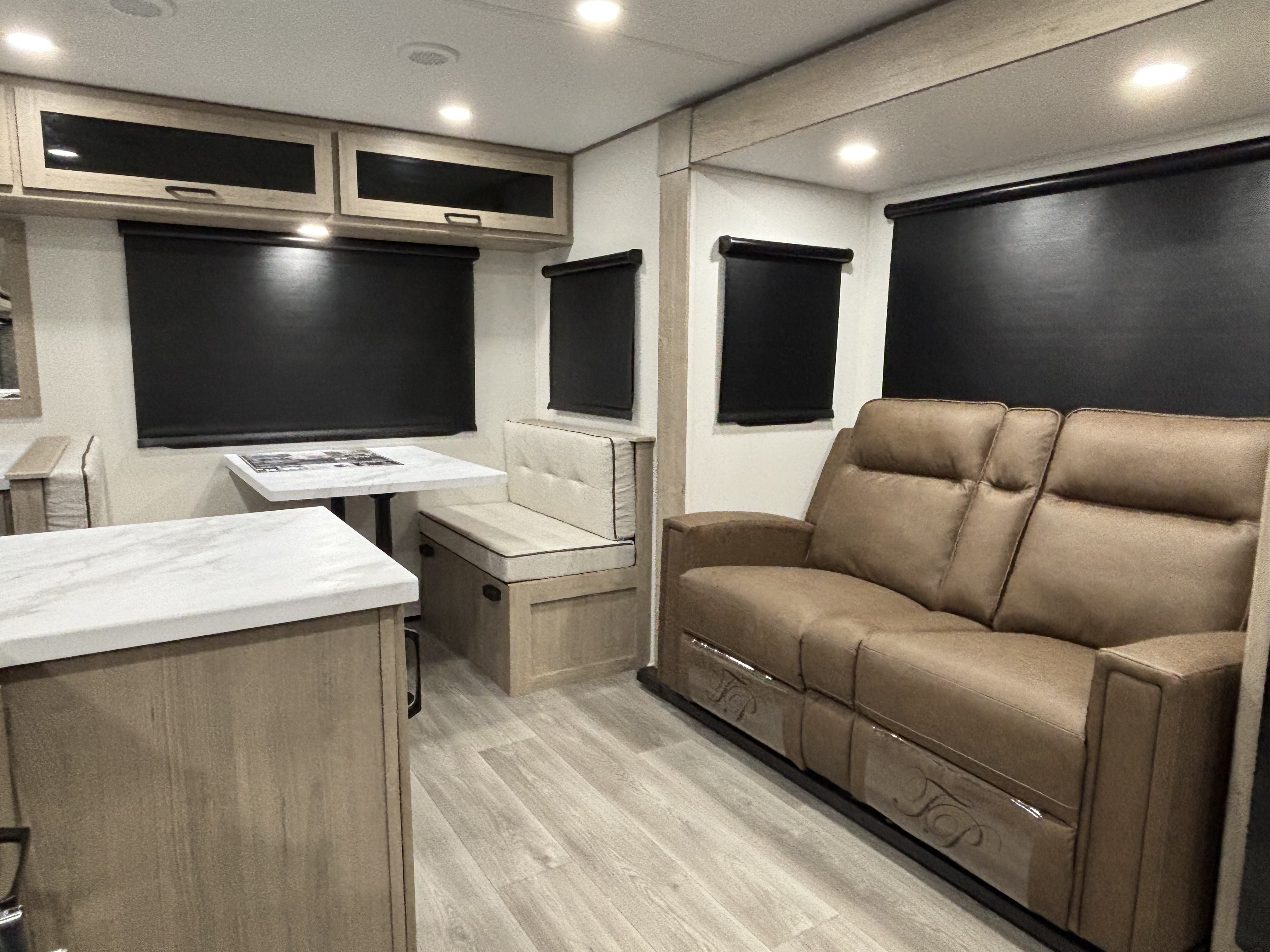 2026 Grand Design Imagine XLS 25RLE - Image 12