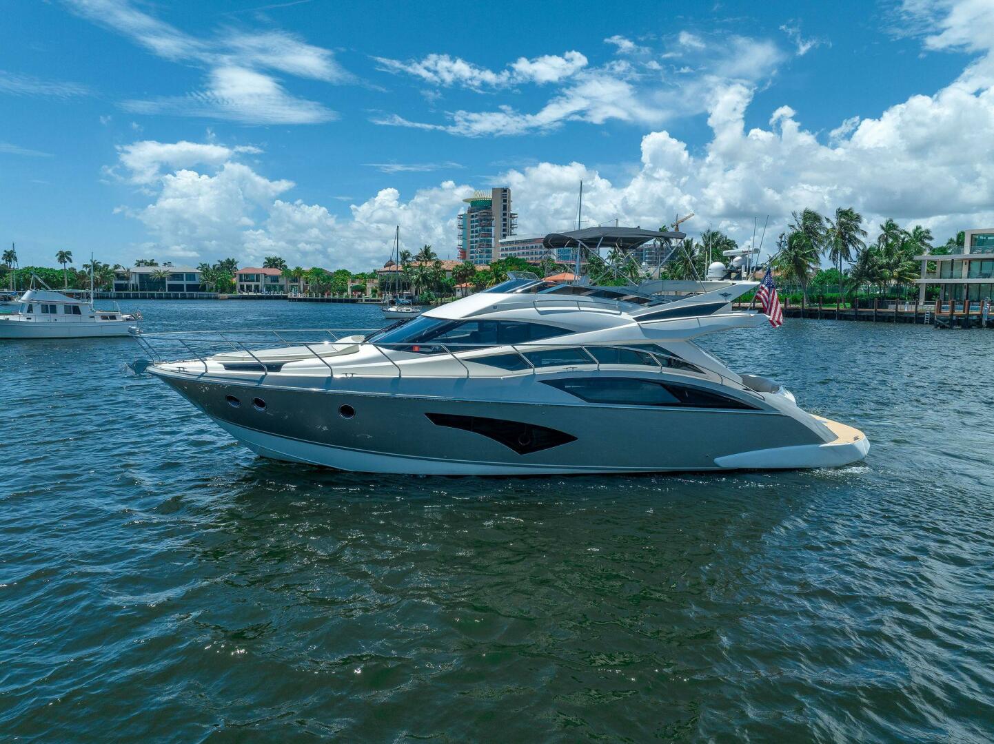 2011 Marquis - Image 7