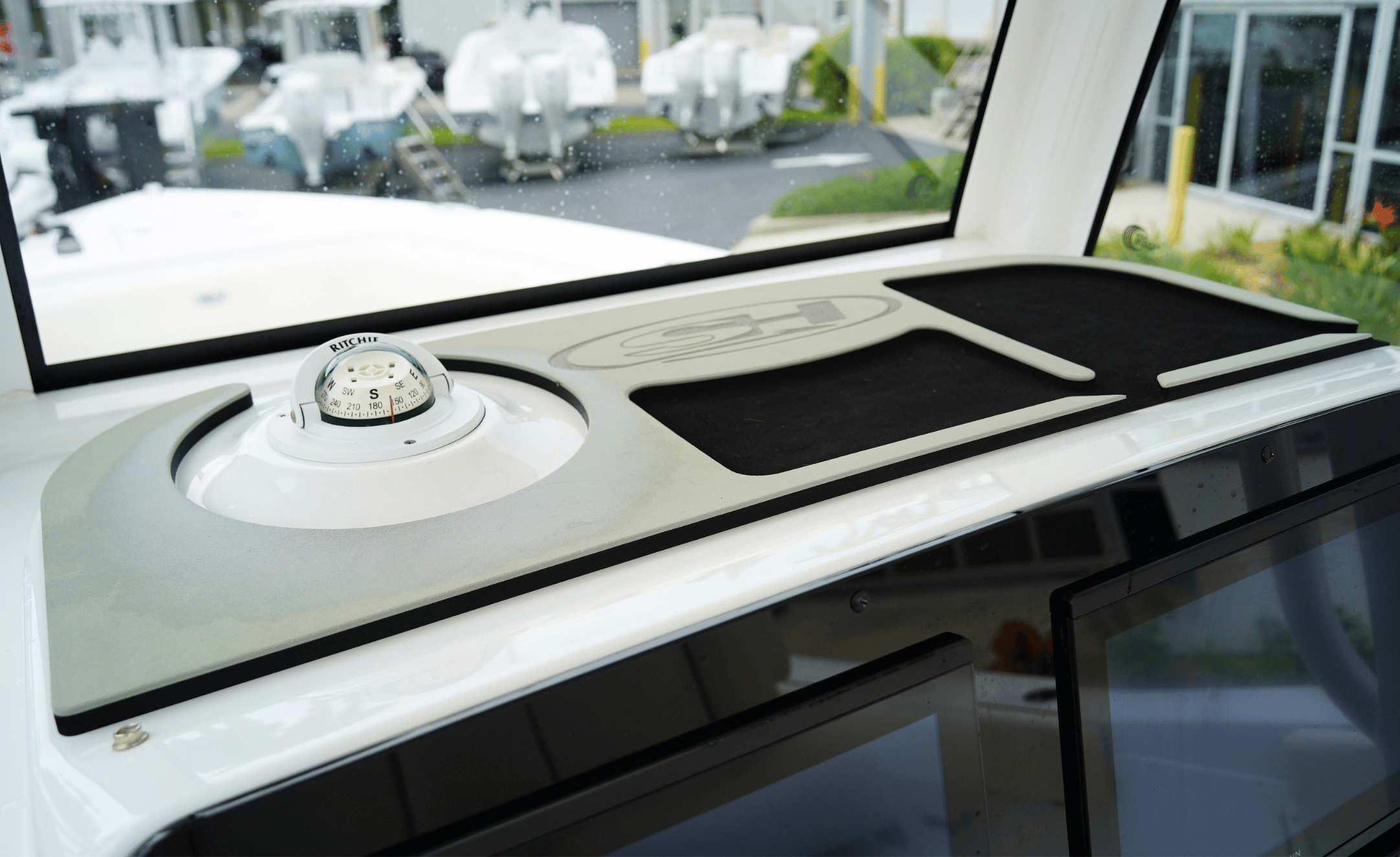 2025 SEA HUNT GAMEFISH 27FS - Image 45