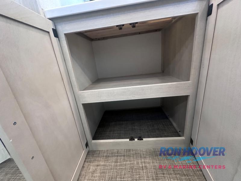 2026 PALOMINO PUMA 423LFT - Image 32