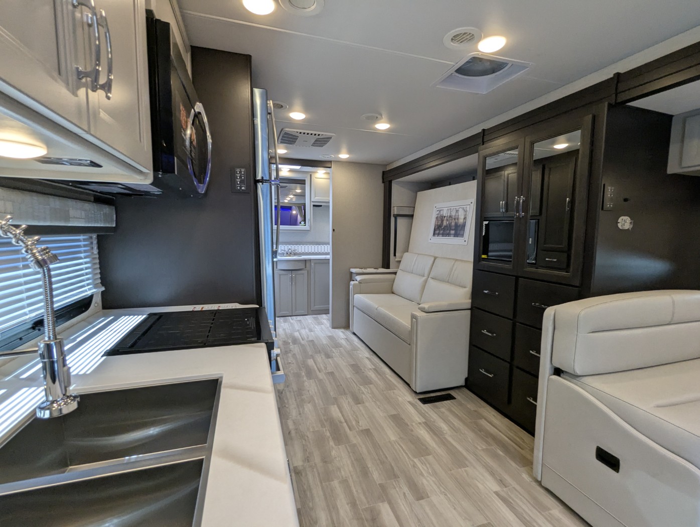 2026 Thor Motor Coach Omni Trail S29 - ATH EDITION - Image 20