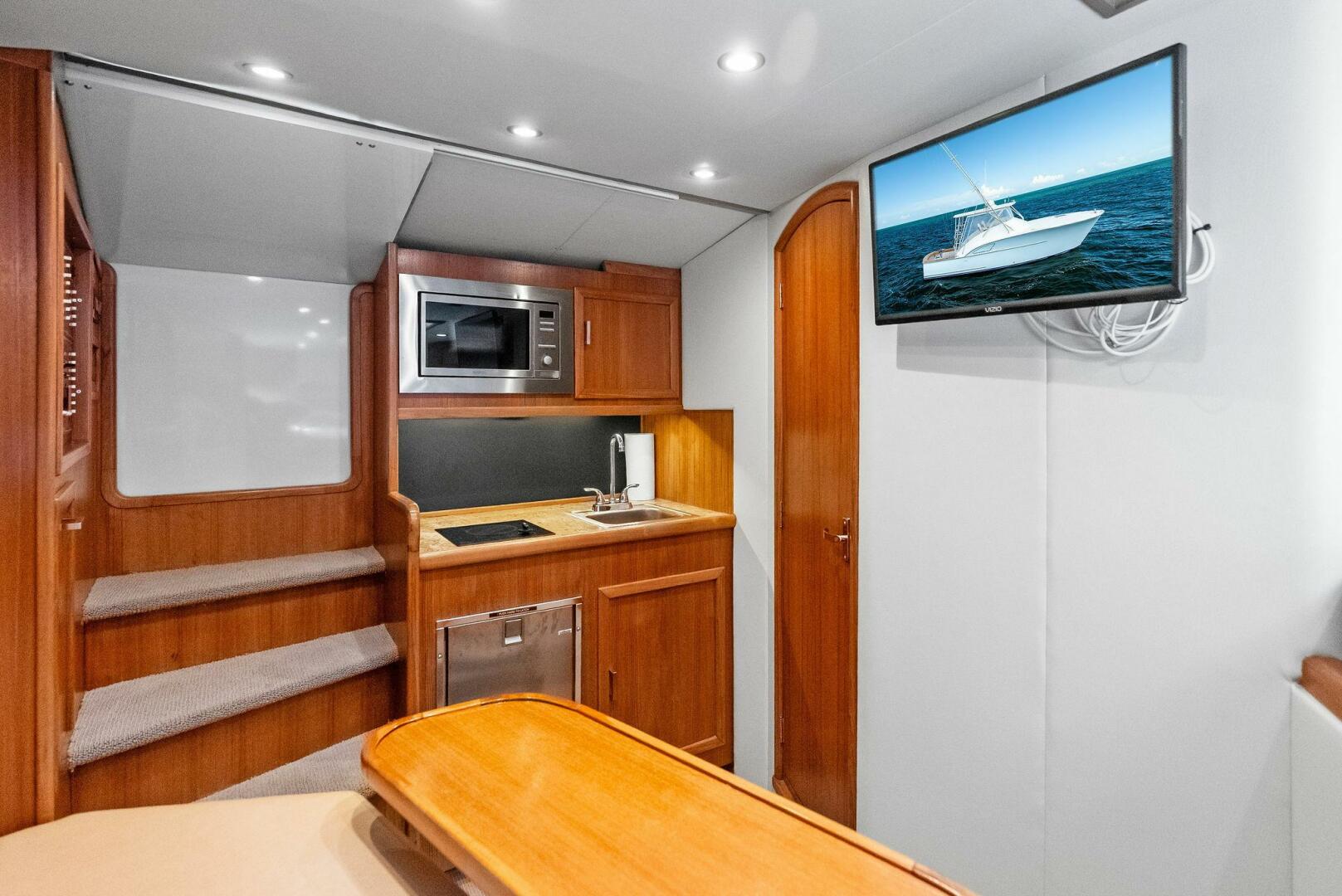 2018 Custom Carolina 35 Express - Image 4