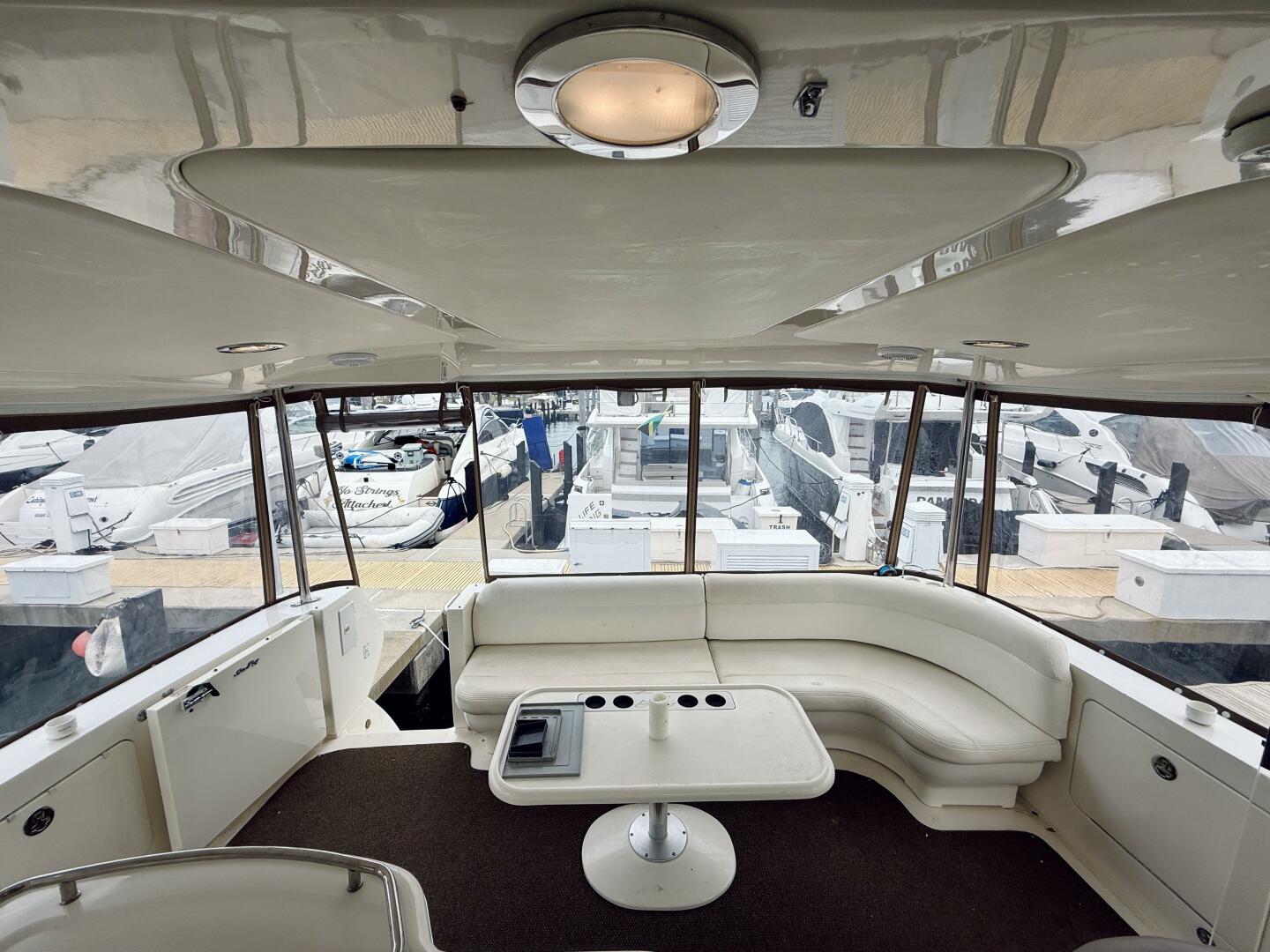 2003 Sea Ray 480 Motor Yacht - Image 29