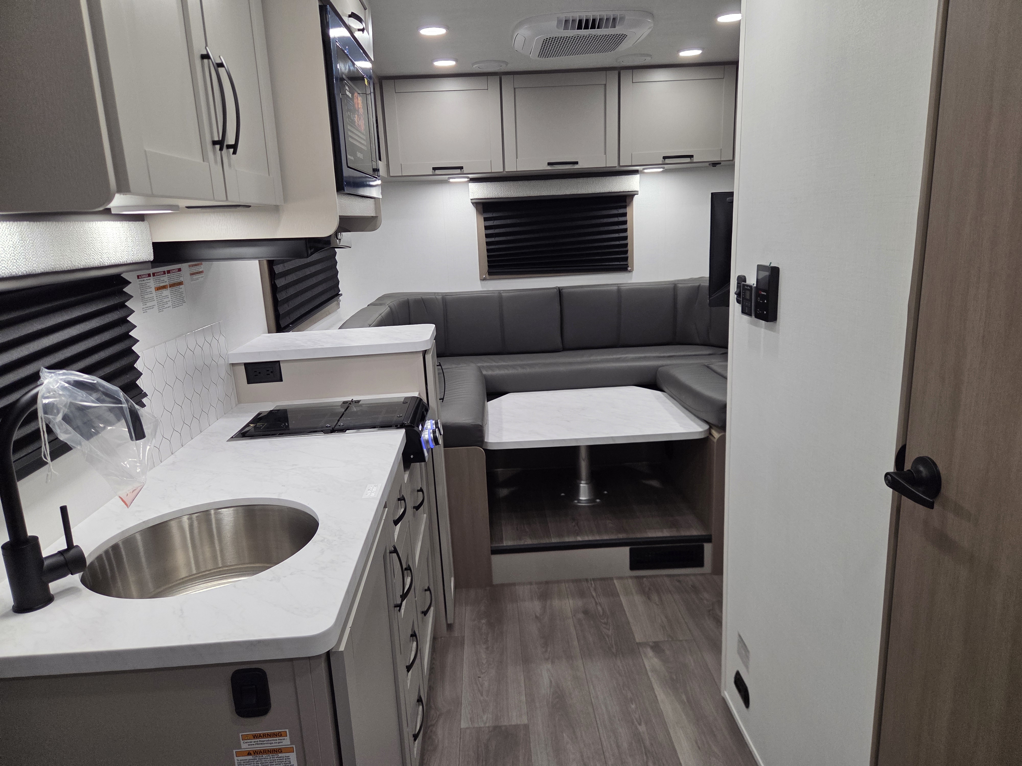 2027 Jayco Redhawk SE 20LF - Image 5