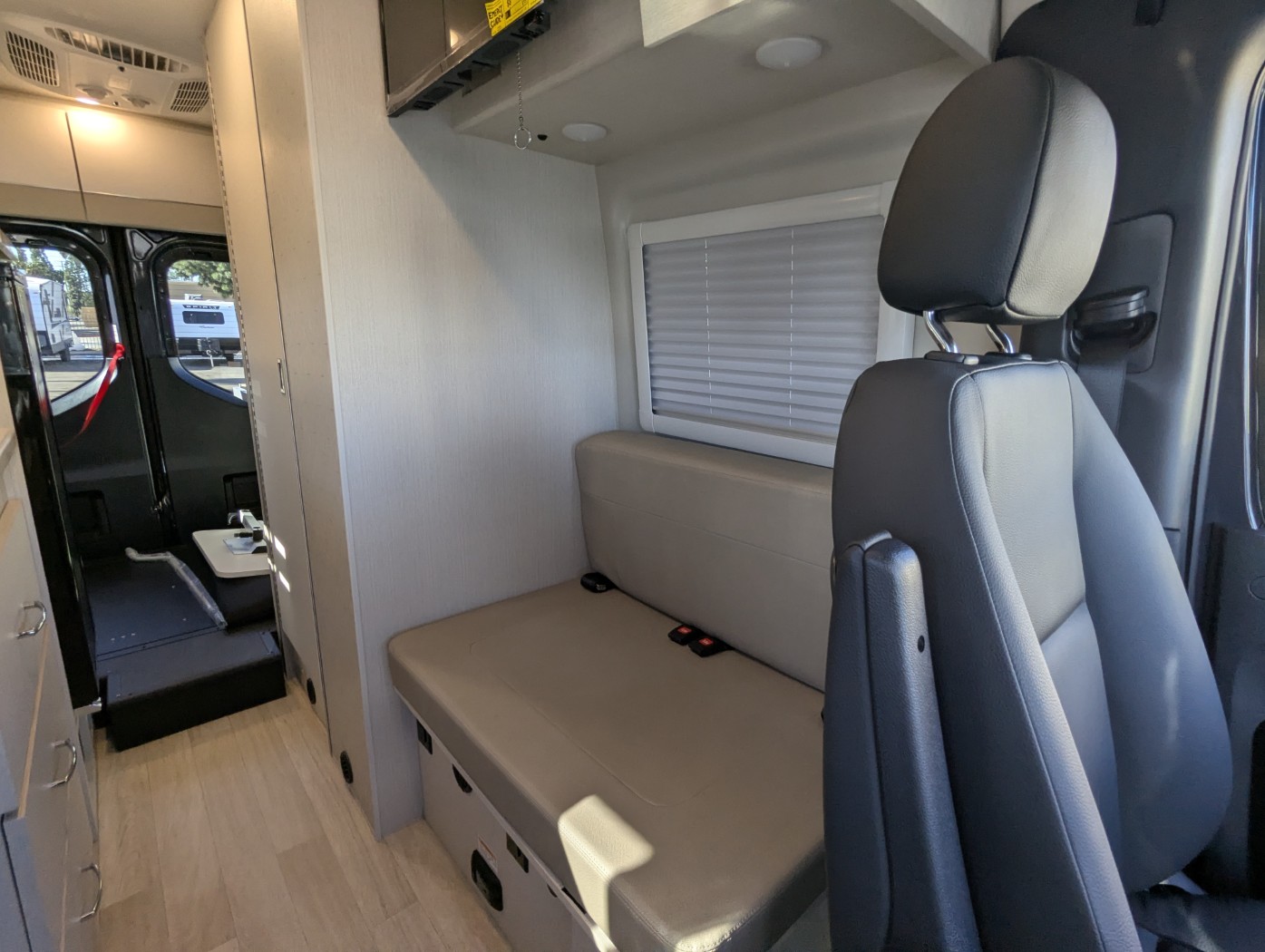 2026 Thor Motor Coach Tranquility 19M - Image 15