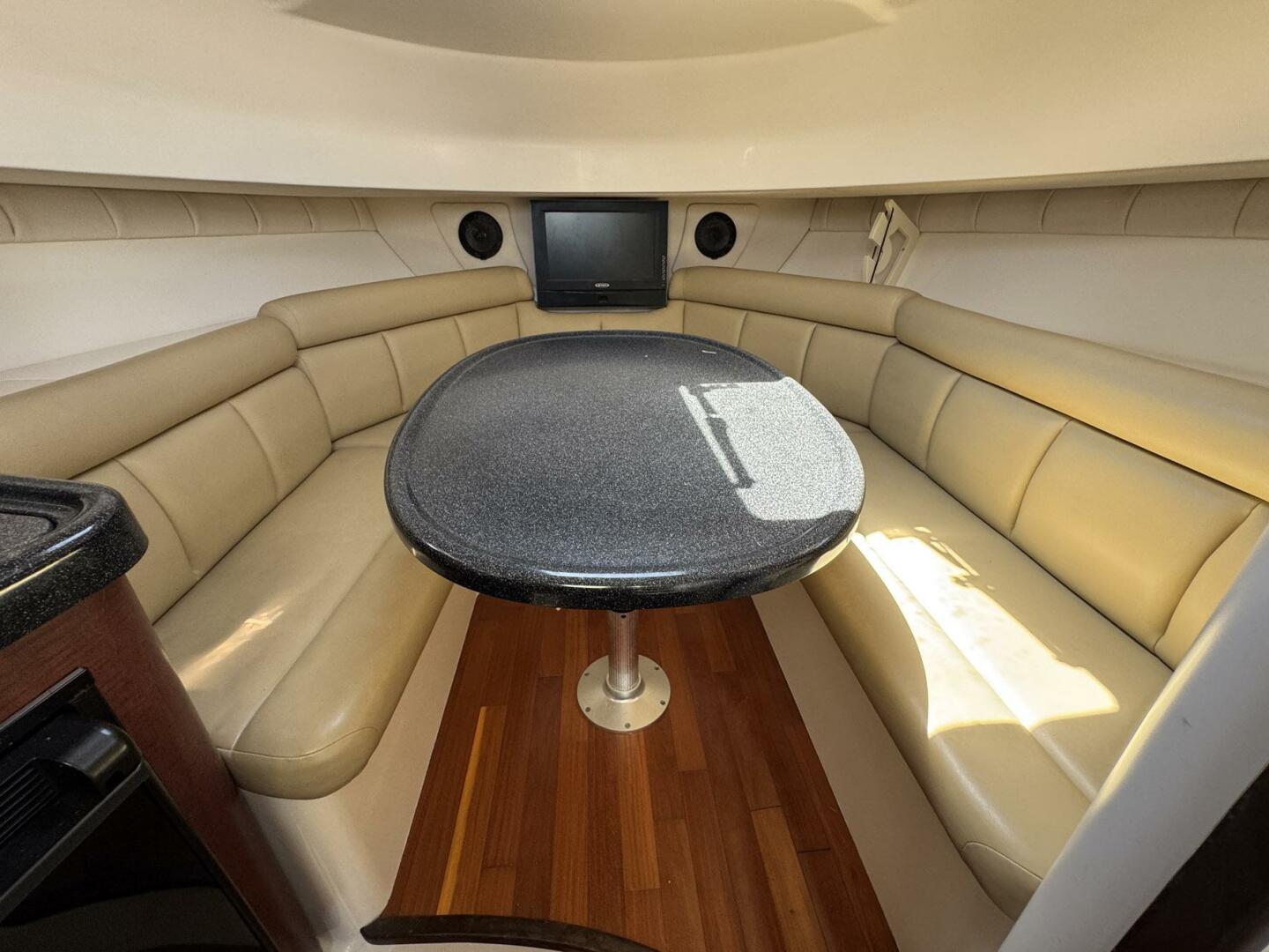 2011 Boston Whaler 305 Conquest - Image 38