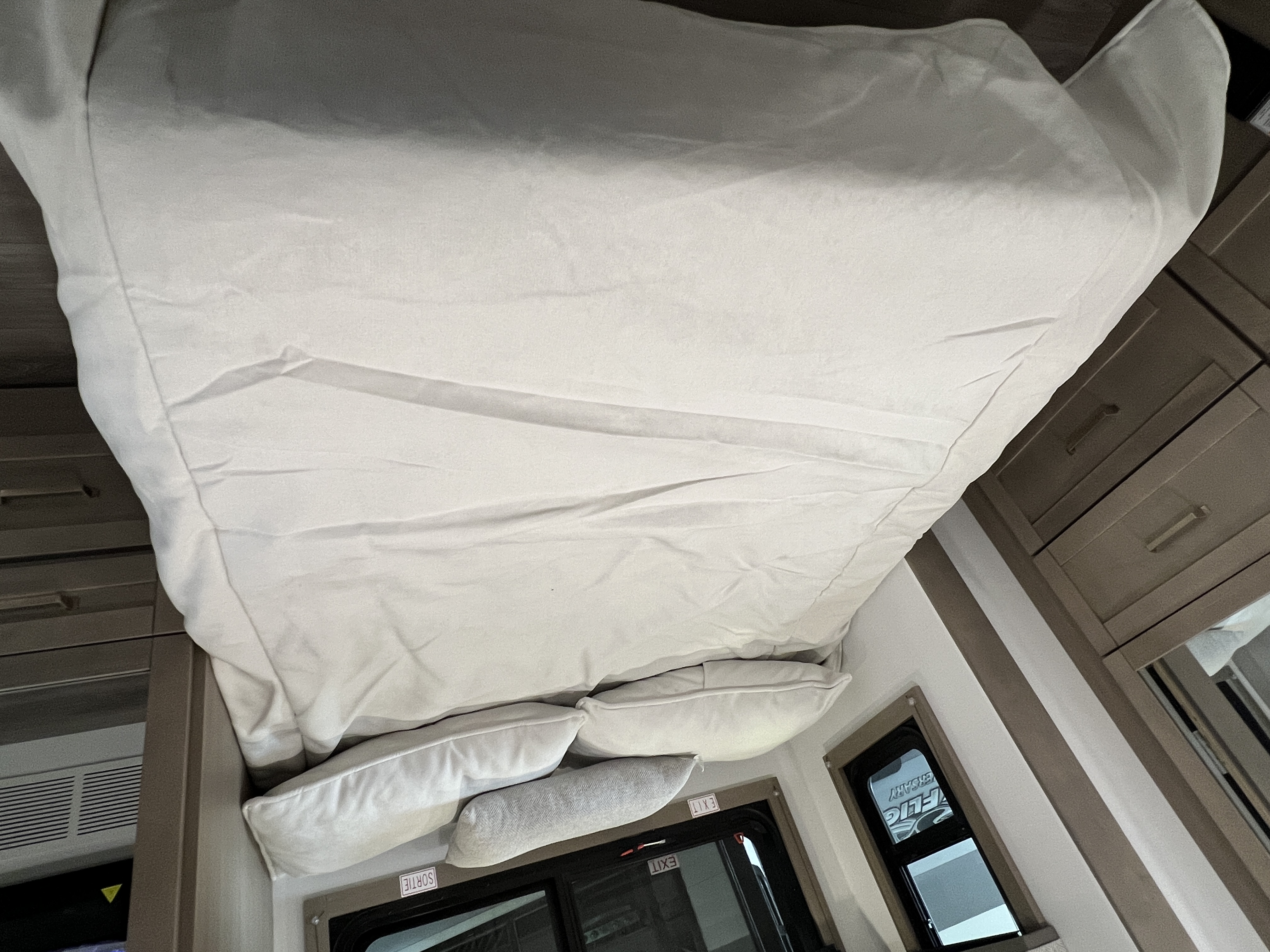 2027 Jayco Redhawk 24B - Image 22