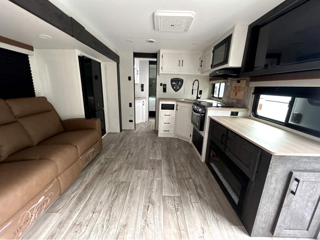 2026 VENTURE RV SIENNA 241VRD - Image 14