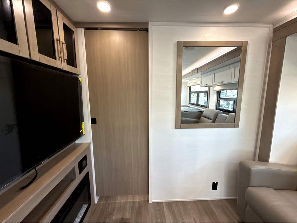 2027 ENTEGRA COACH ODYSSEY 30Z - Image 21