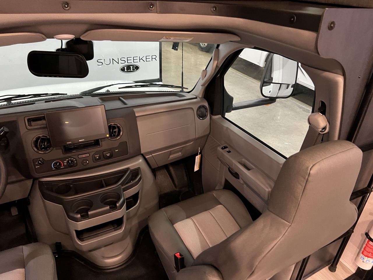 2026 Forest River Sunseeker 3010DSF - Image 7