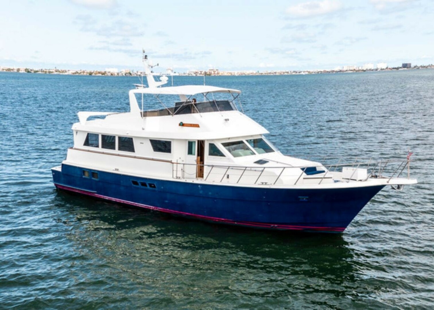 1994 Hatteras Cockpit Motoryacht - Image 1