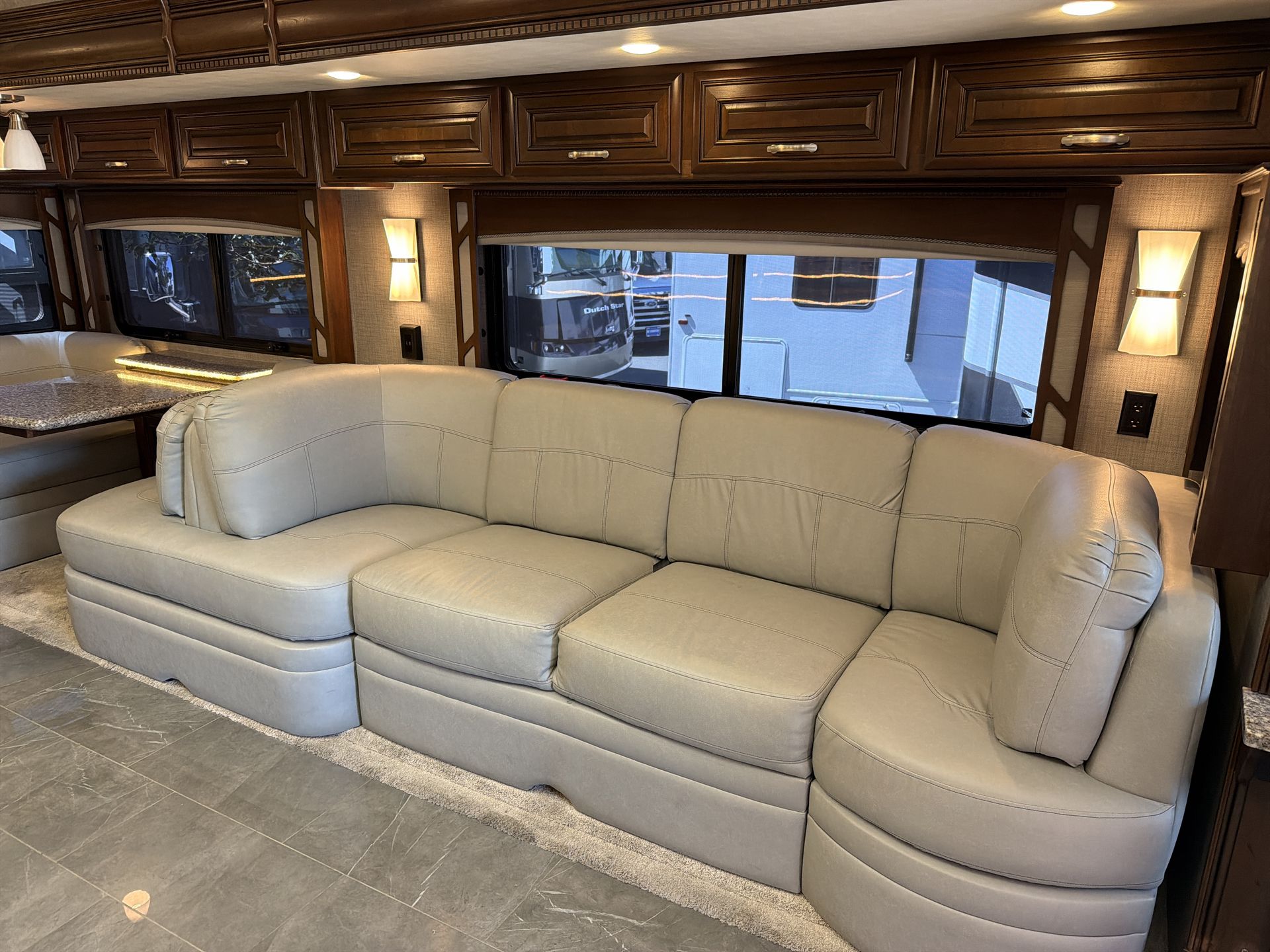 2017 Entegra Coach Anthem 44DLQ - Image 19