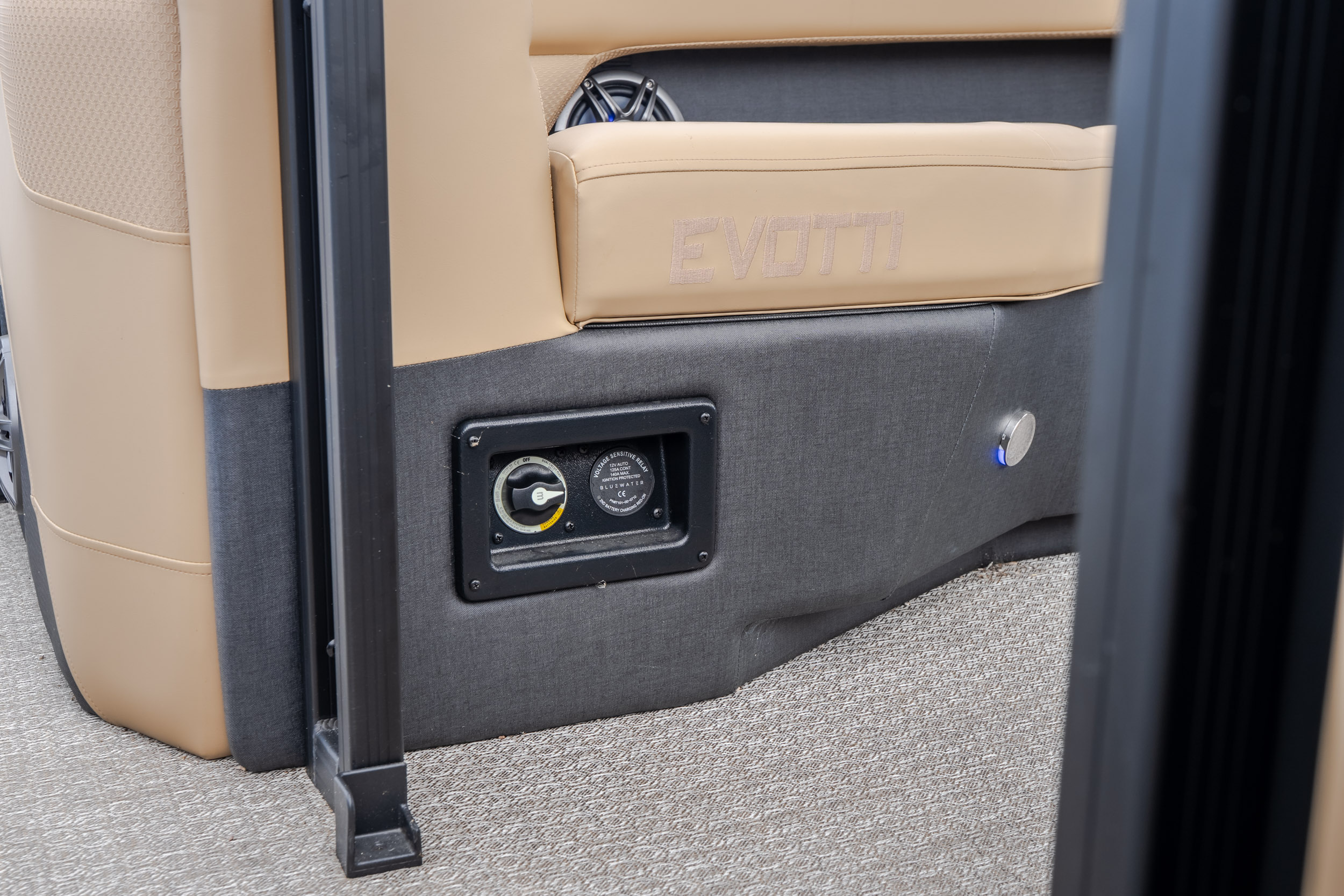2026 Evotti 525 Quad Lounge - Image 59