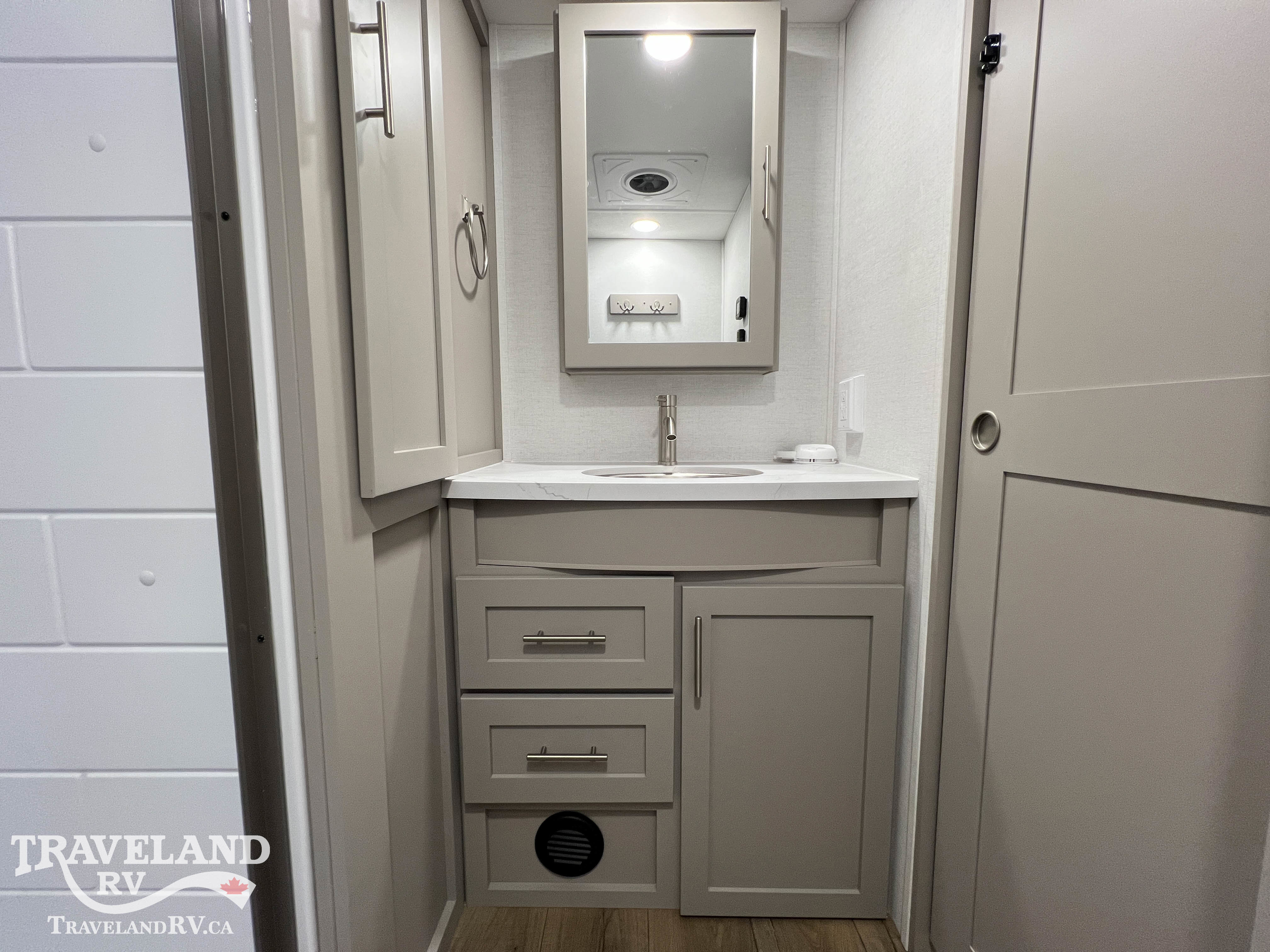 2026 Alliance RV AVENUE 25RL - Image 26