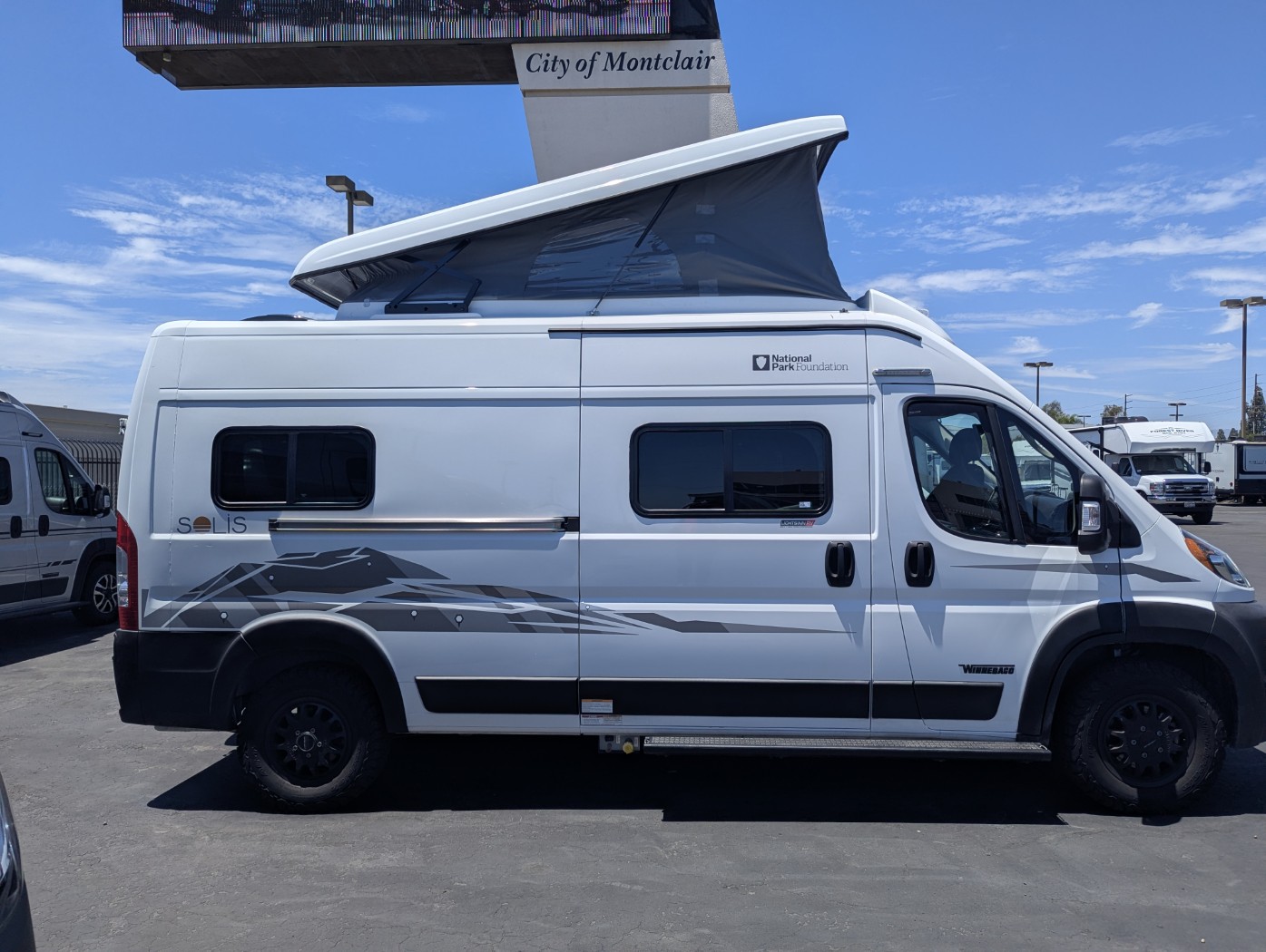 2023 Winnebago Solis NPF 59P - Image 8