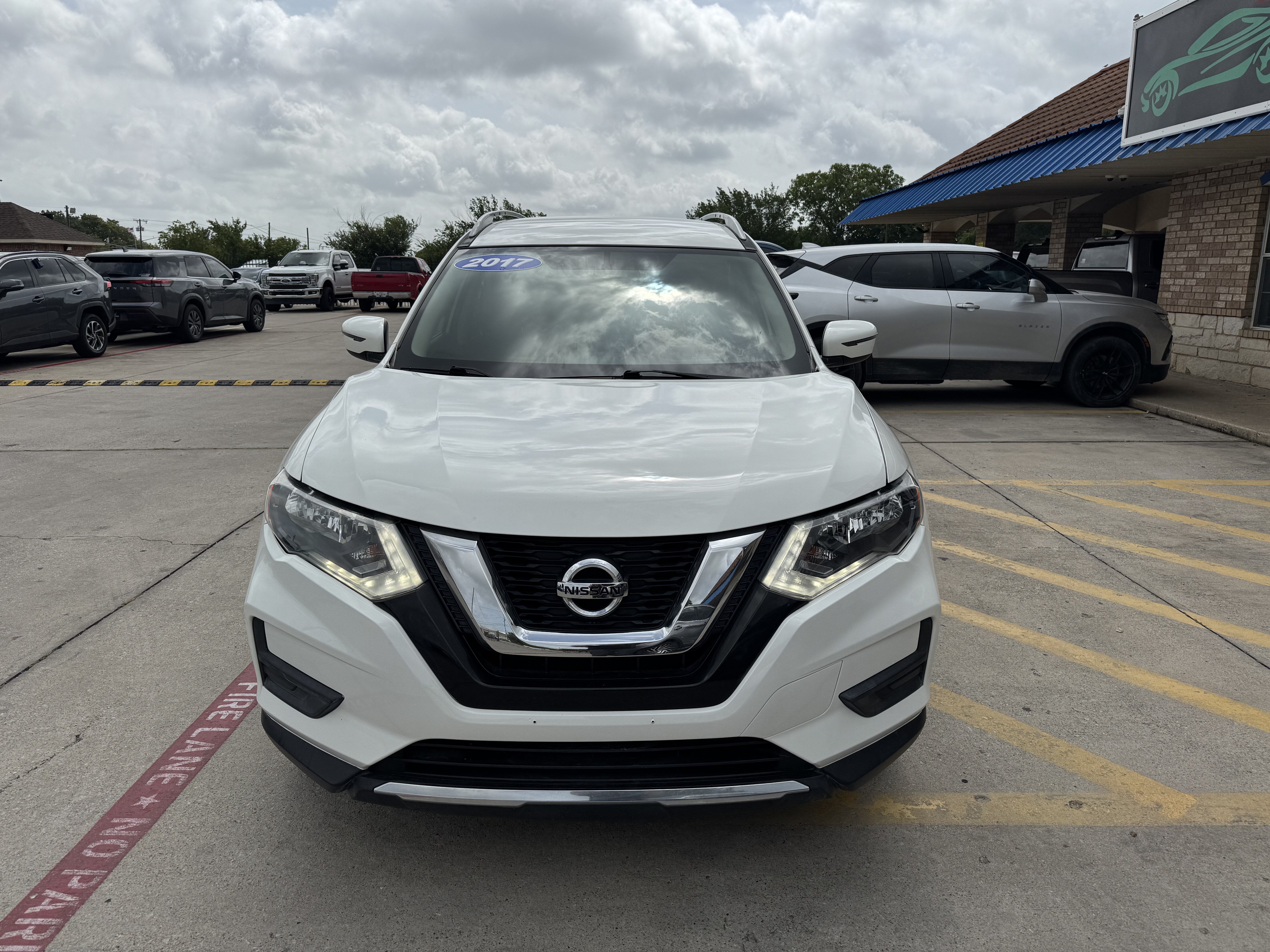 2017 Nissan Rogue Utility 4D S AWD I4 - Image 8