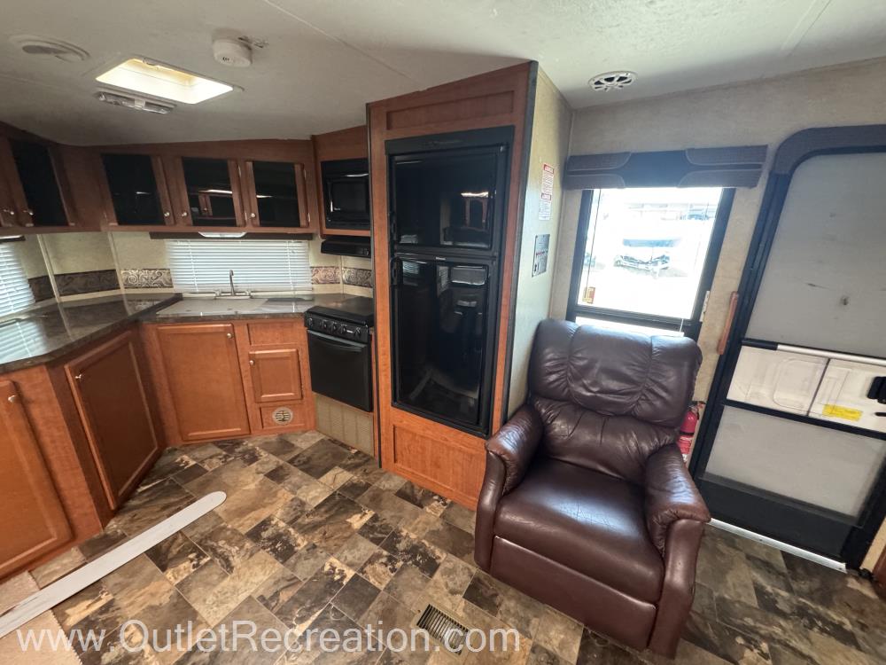 2011 Forest River XLR Viper 29MBV - Image 8