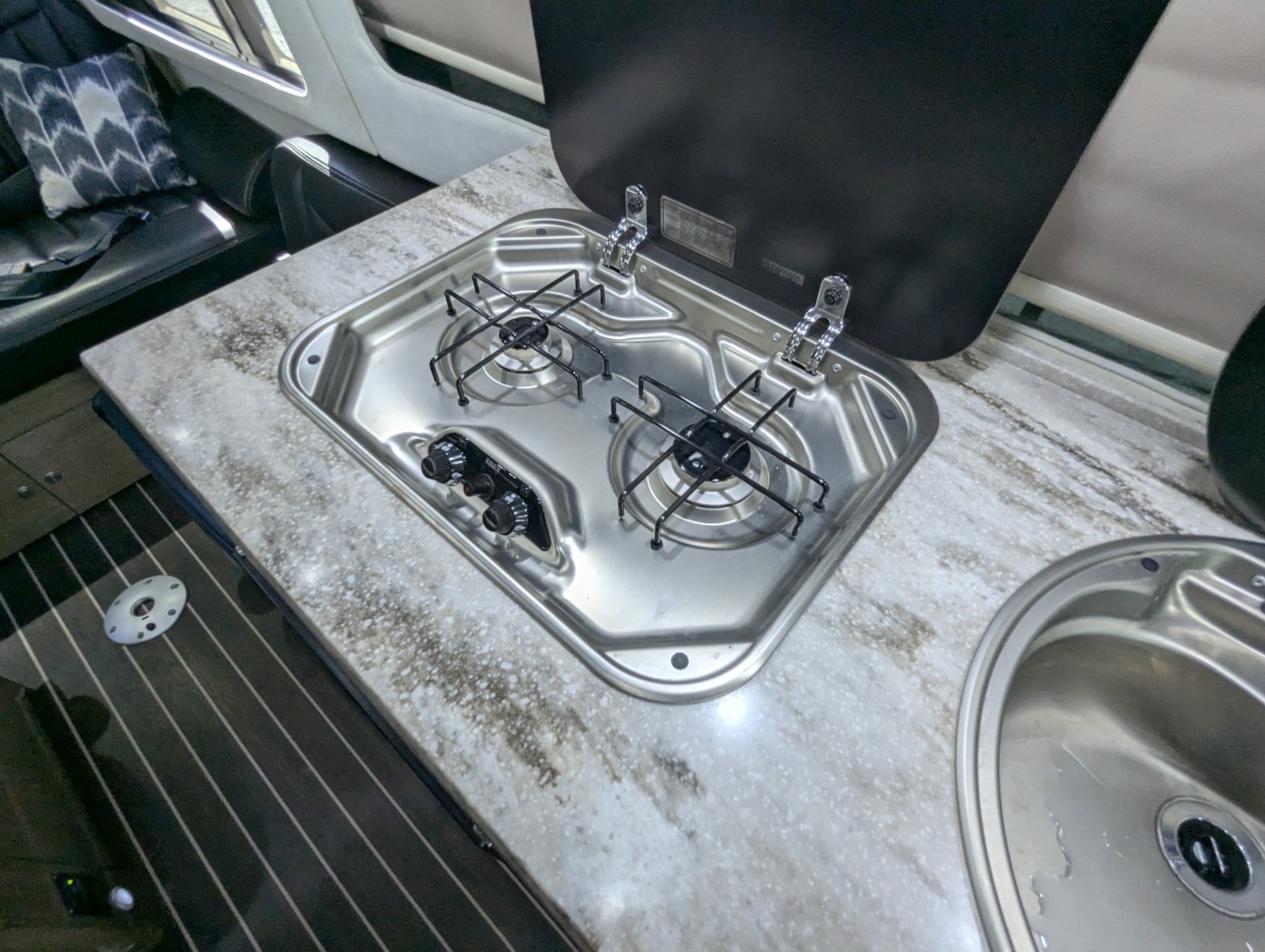 2017 Airstream Interstate Grand Tour EXT - Image 17