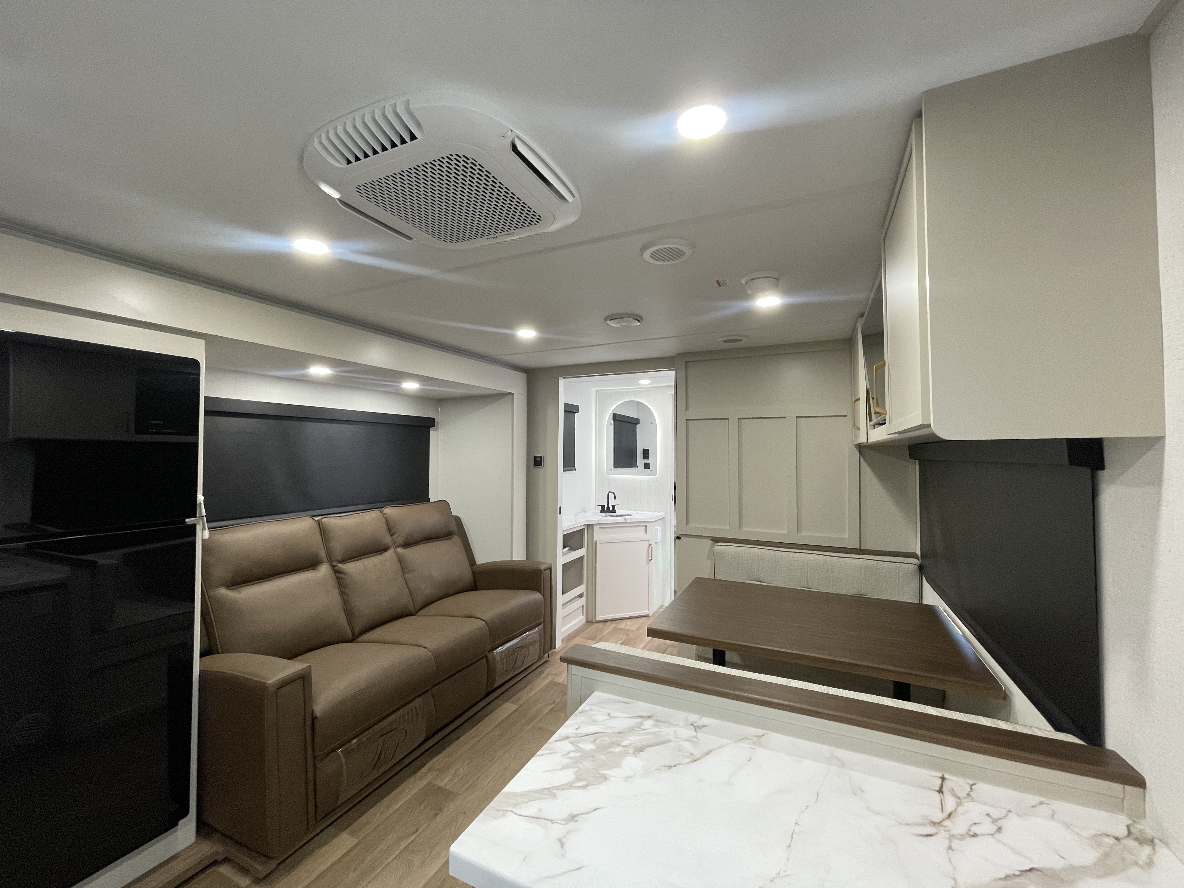 2027 Grand Design Imagine XLS 23LDE - Image 9