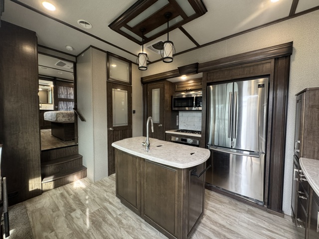 2020 Grand Design Solitude 380FL - Image 13