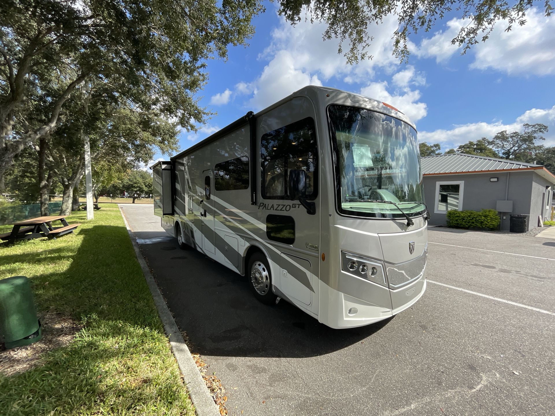 2026 Thor Motor Coach Palazzo GT