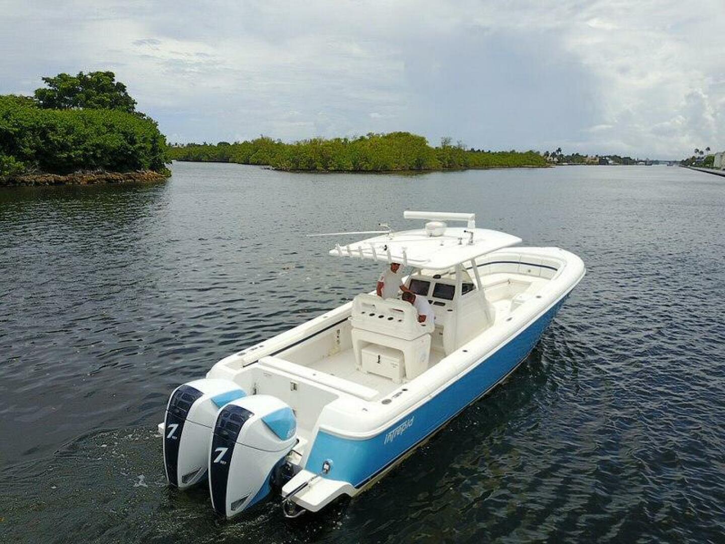 2015 Intrepid 375 Center Console - Image 3