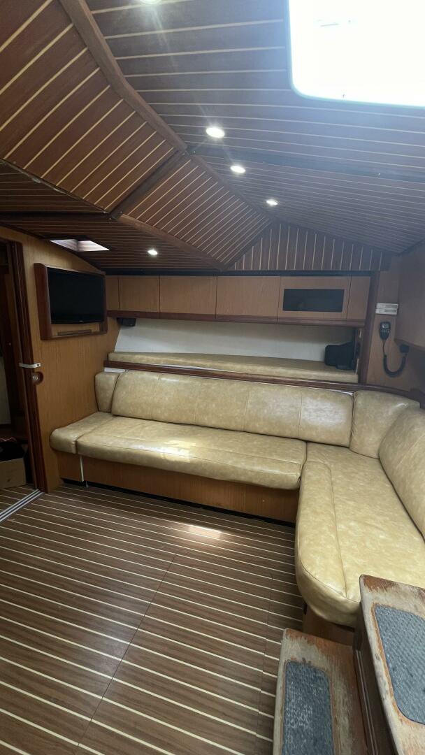 2006 Luhrs 41 Open - Image 5