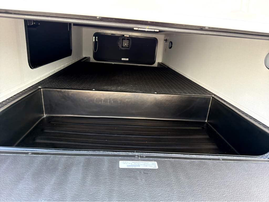 2027 JAYCO GREYHAWK 30Z - Image 4