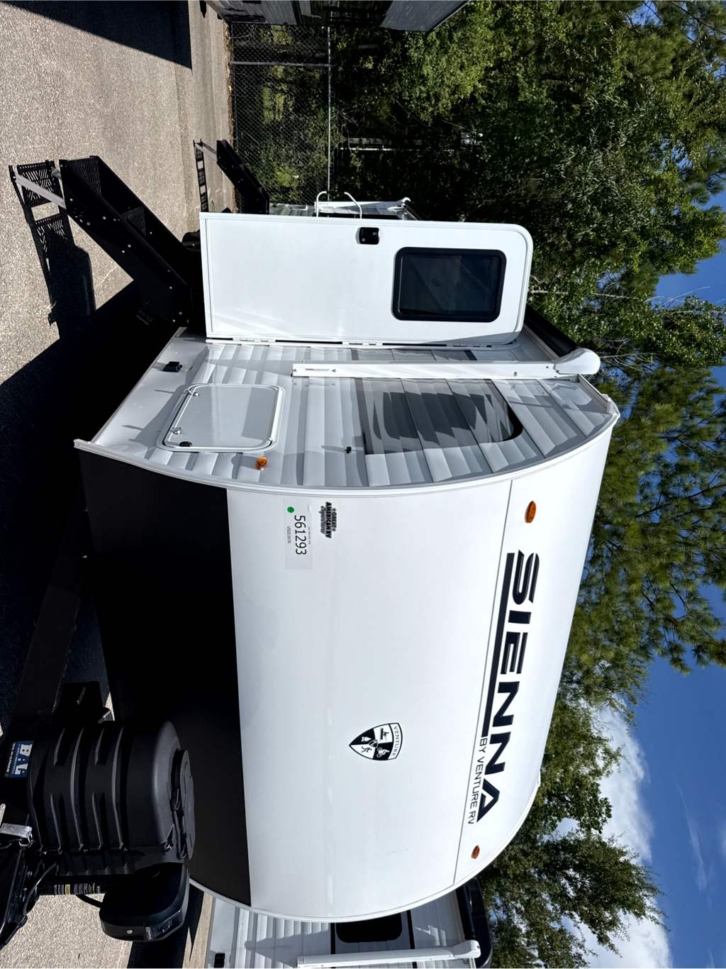 2027 VENTURE RV SIENNA 311VDB - Image 1