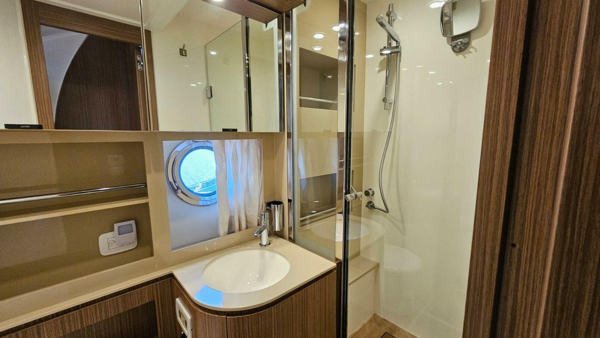 2015 Azimut Atlantis 50 - Image 28