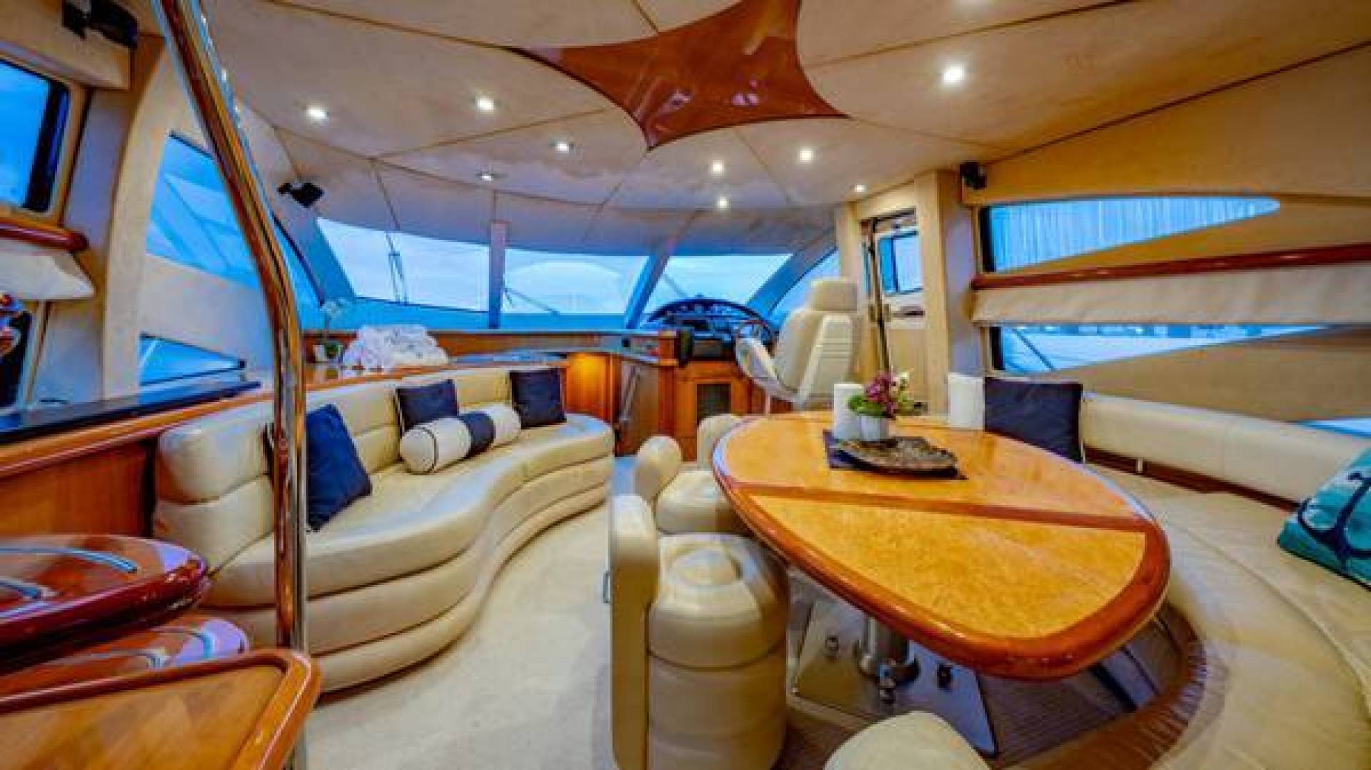 2004 Sunseeker Manhattan - Image 10