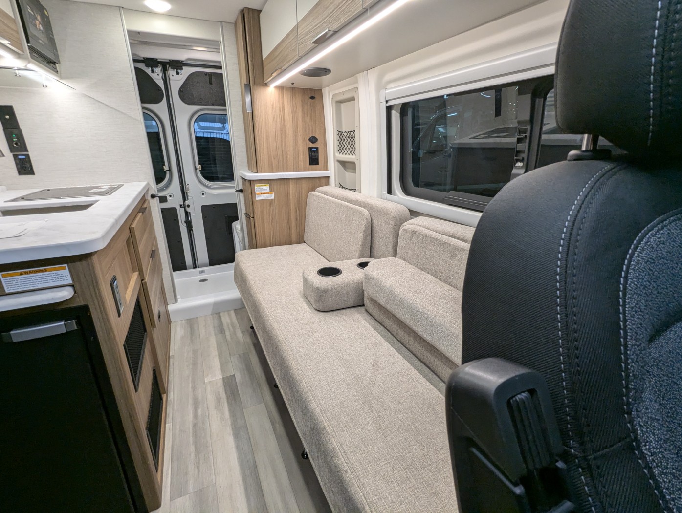2027 Thor Motor Coach Rize Sport 18M - Image 15
