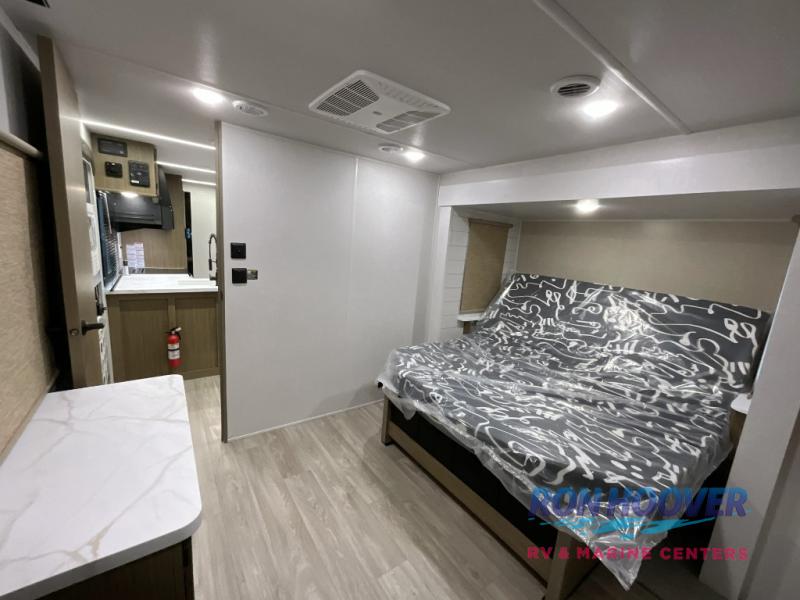2026 FOREST RIVER 33TS - Image 48