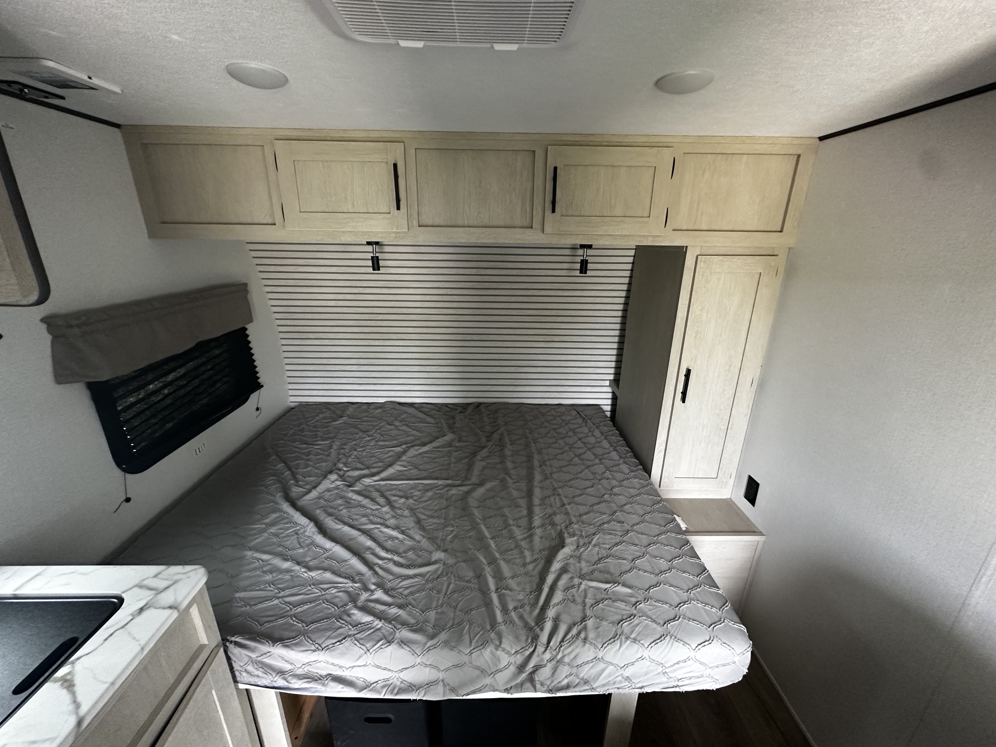 2026 Coachmen Shasta Compact 16RE - Image 10
