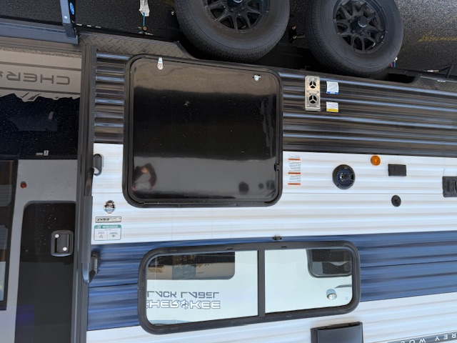 2026 CHEROKEE GREY WOLF 26KF - Image 4