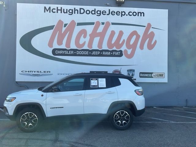 2025 Jeep Compass Trailhawk 4x4 - Image 8