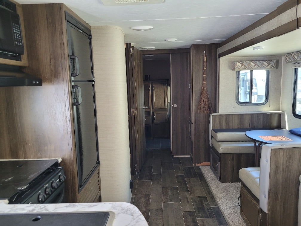 2018 Keystone Bullet UL 287QBS - Image 6