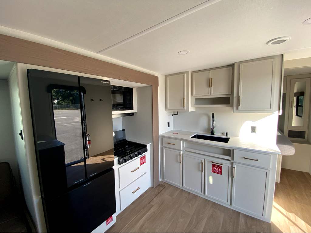 2026 GRAND DESIGN TRANSCEND 26BHX - Image 25