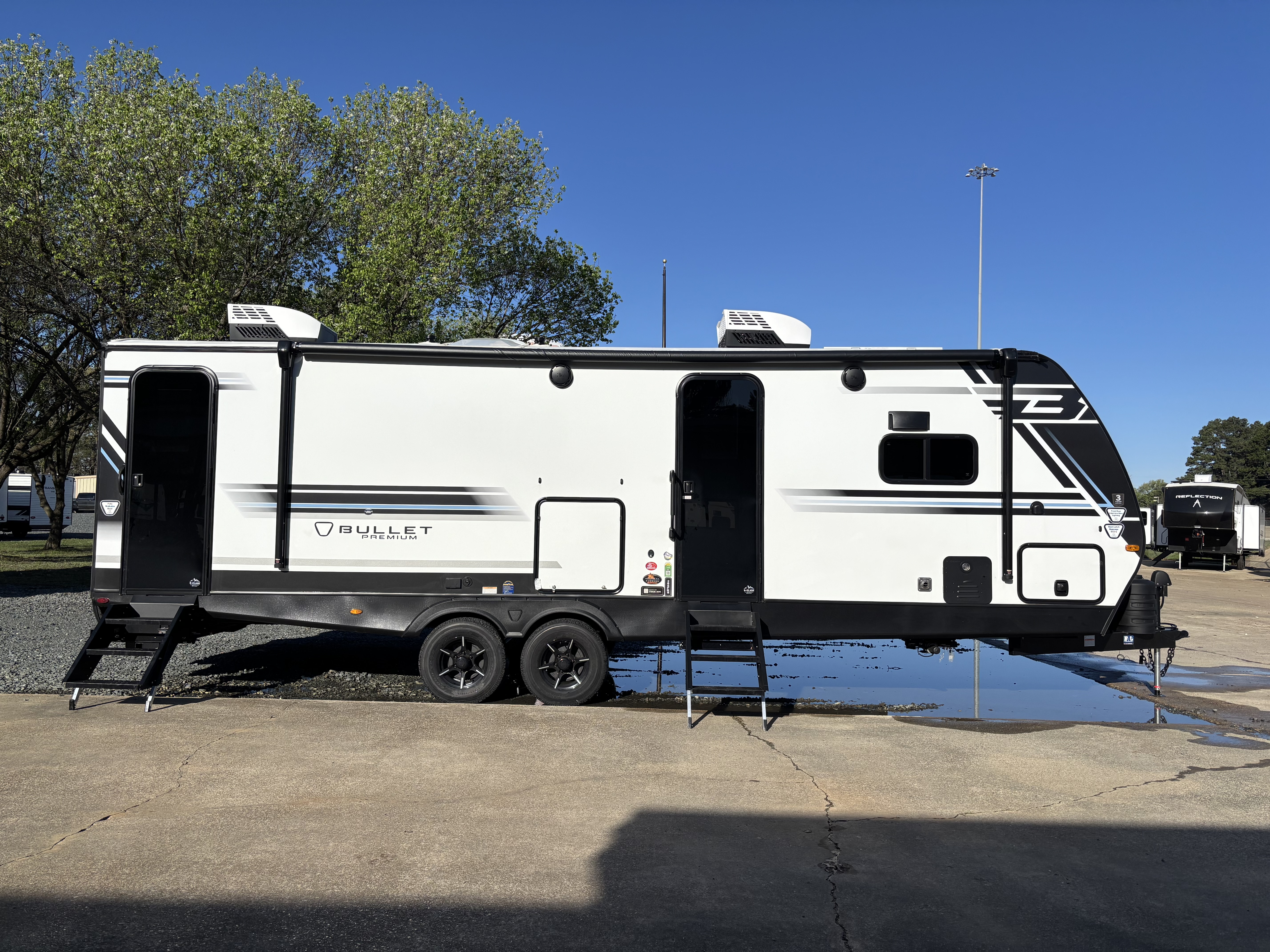 2026 Keystone Bullet Premium 265FKS - Image 3