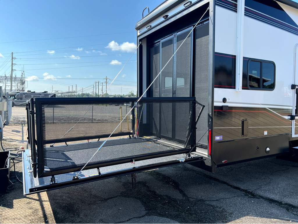 2026 JAYCO SEISMIC 395 - Image 10