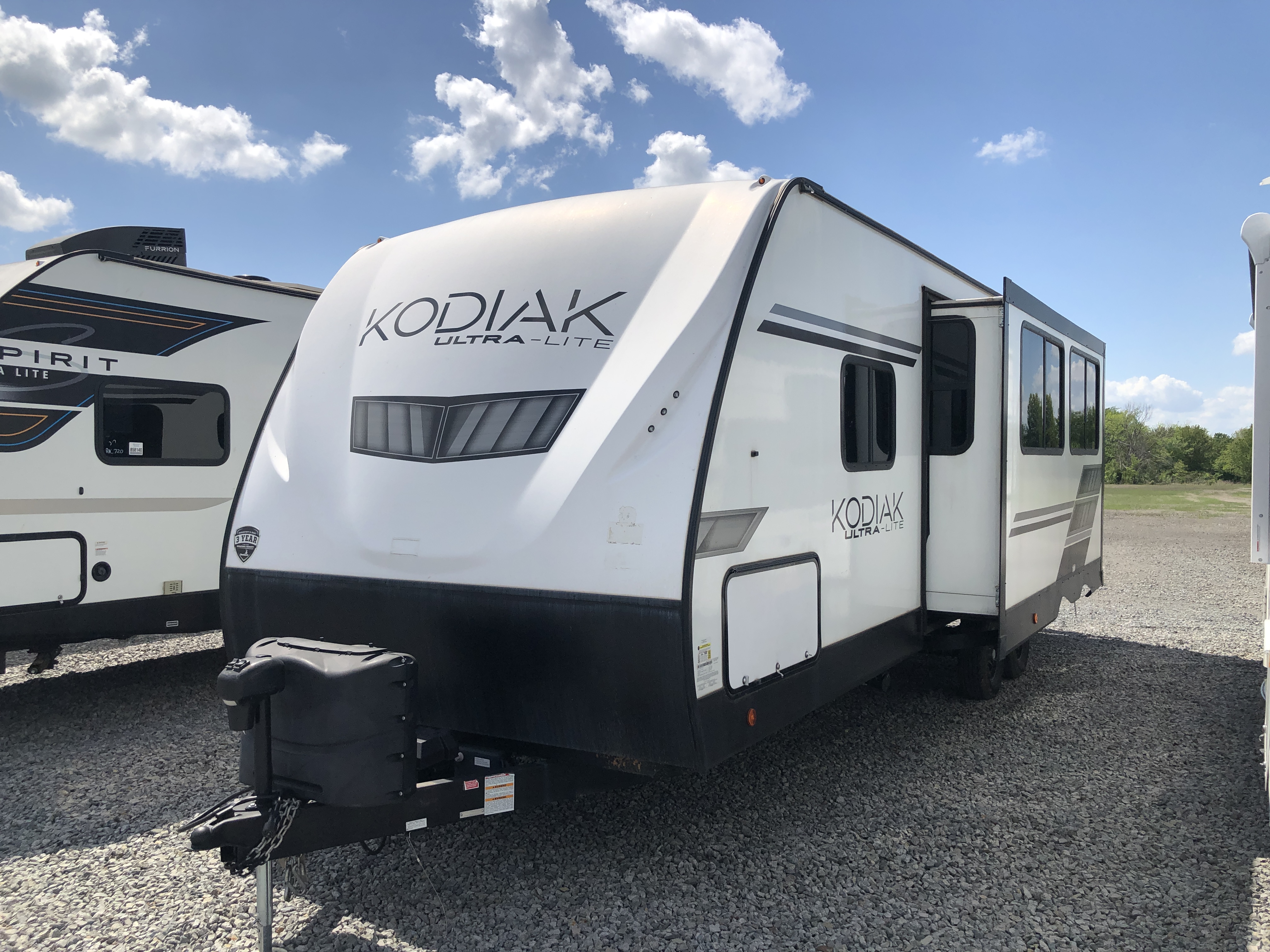 2022 Dutchmen Kodiak Ultra-Lite Ultra-Lite 261RBSL - Image 3