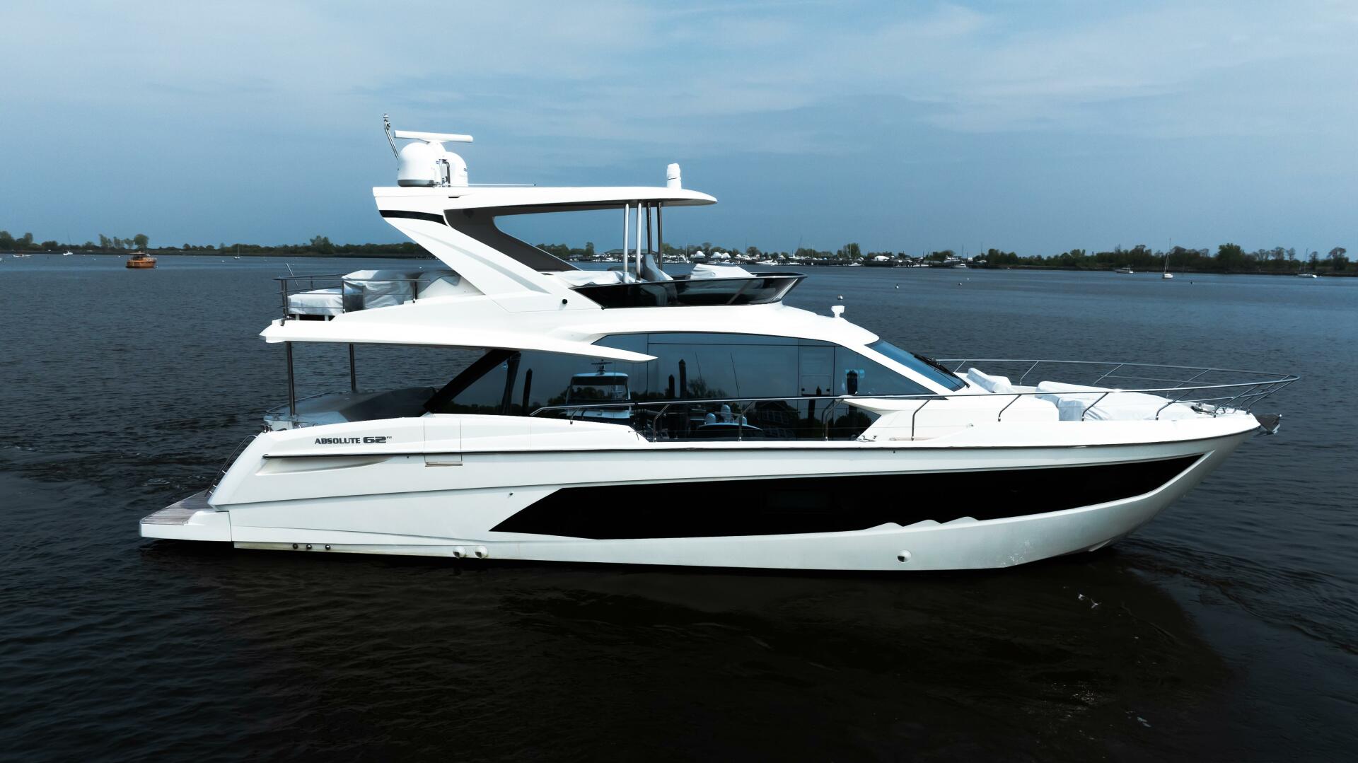 2022 Absolute 62 Fly - Image 3